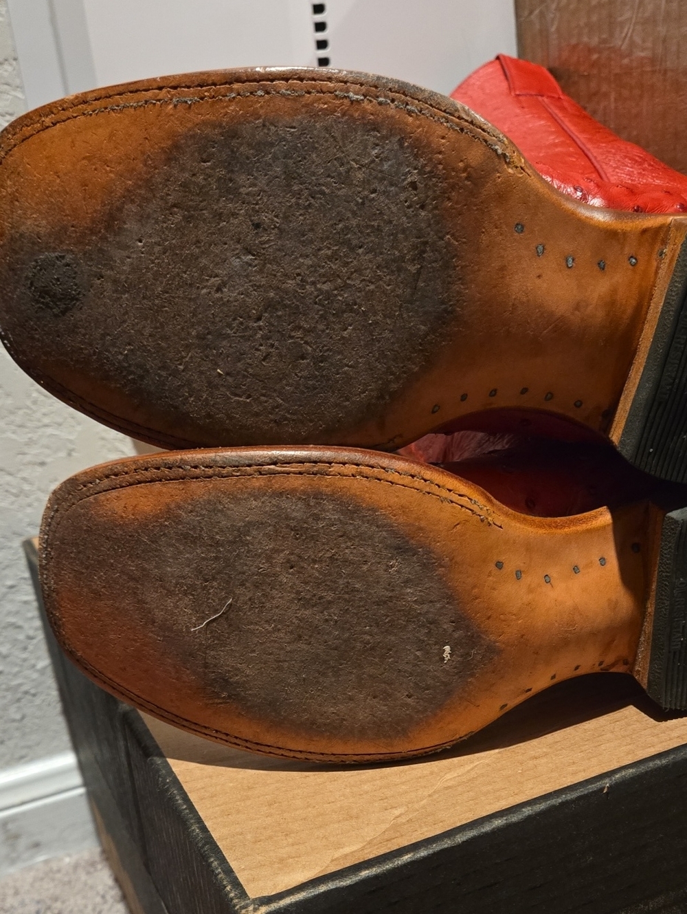 Red Oostrich men's Western Cowboy Boots - Stylish Leather Pull-On - Picture 5 of 5